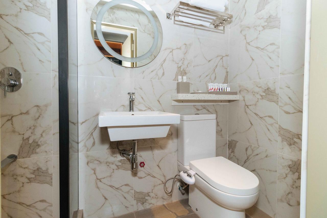 Reddoorz Premium Near Ust Hospital Manila Exterior foto